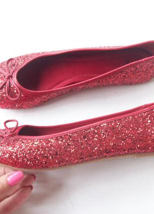 Рр 39-25 см нові стильні балетки яскраві від бренду zara ексклюзив