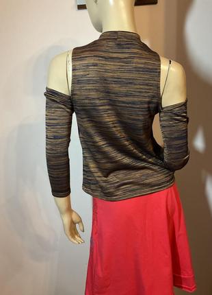 Стильная блуза с открытыми плечами/s/ brend boohoo3 фото
