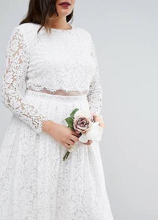 Кружевное свадебное платье макси с укороченным топом и длинными рукавами asos edition5 фото