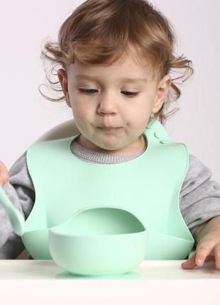 Набір дитячої силіконової посуду1 фото