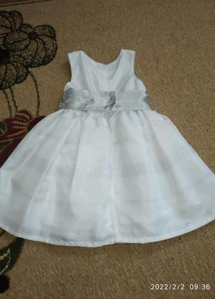 Белое платье на 2-3года2 фото
