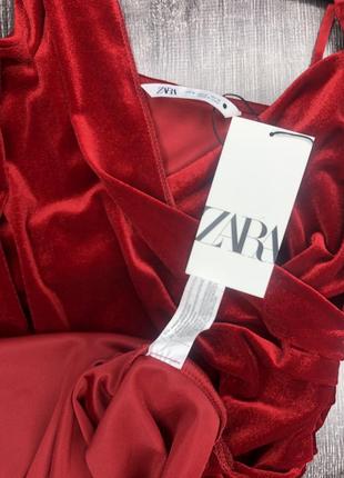 Трендові вечірнє плаття зі складанням zara міді в білизняному стилі на запах з розрізом на бретелях плаття вечірнє міді сукня зара максі8 фото