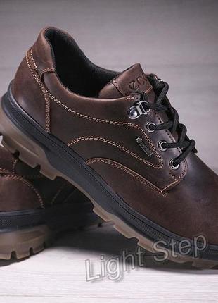 Спортивные кожаные туфли ecco track waterproof brown9 фото