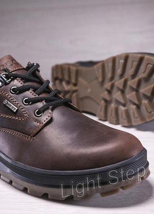 Спортивные кожаные туфли ecco track waterproof brown10 фото