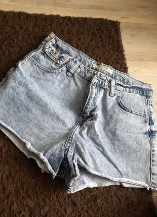 Шорти жіночі