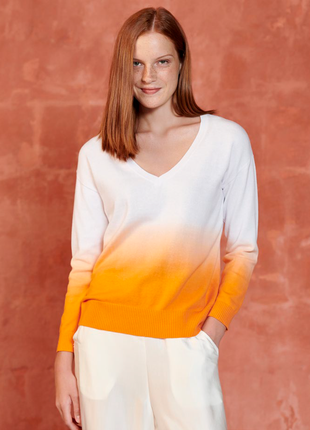Пуловер бело-оранжевый градиент marina v, франция1 фото