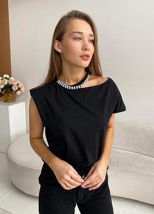 Шикарна футболка з прикрасою joleen