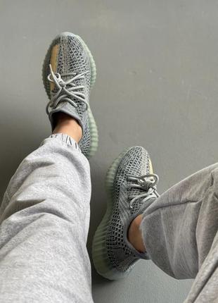 Adidas yeezy boost женские кроссовки адидас изи3 фото