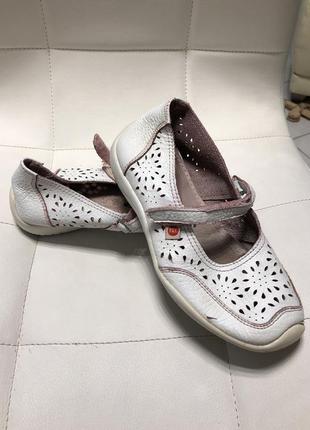 Відкриті туфлі дитячі