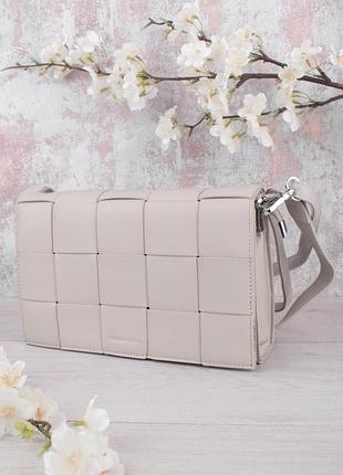 Стильная бежевая сумка сумочка клатч на длинной короткой ручке