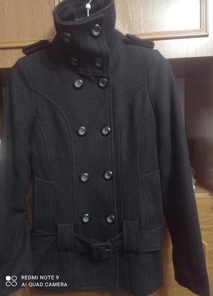 Італія фірмова шерстяна курточка на дівчинку
