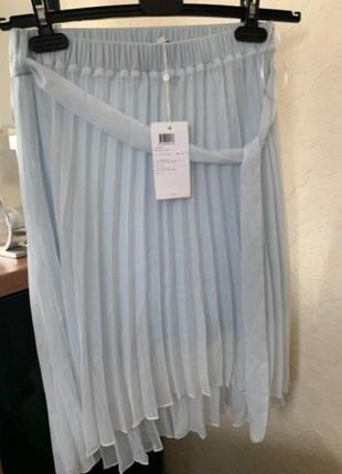 Новая  плиссированная юбка c ассиметричным низом vila оригинал р.386 фото