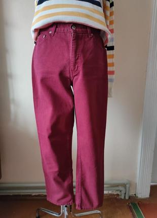 Джинси моми