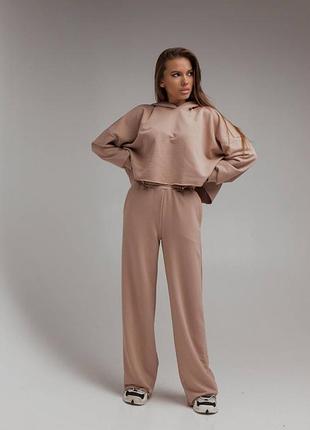 Костюм жіночий вільного крою