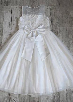Шикарное платье на 9 лет