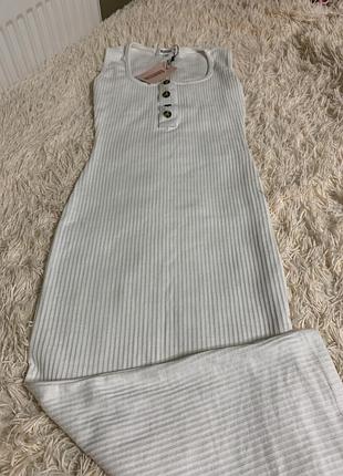 Плаття футляр