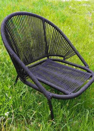 Плетенное садове крісло