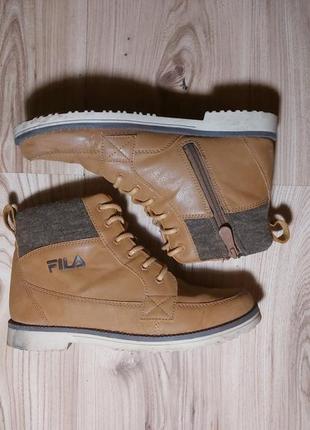 Зимние ботинки fila утеплённые с мехом
размер 40