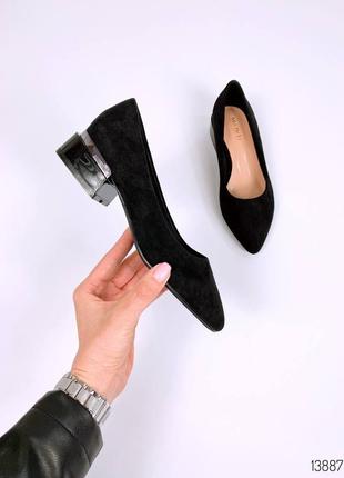 Туфли на каблуке