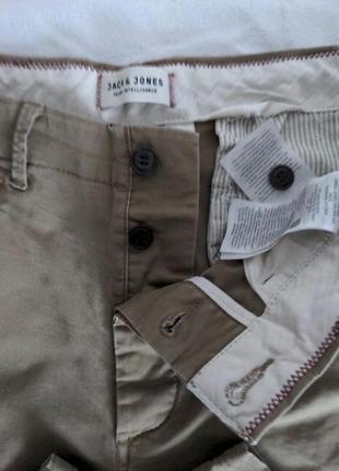 Необычные штаны от известного бренда7 фото