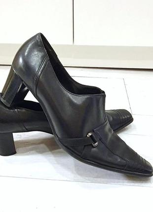 Закрытые кожаные туфли на удобном каблуке от бренда hogl, р.40 код k40302 фото