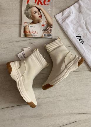 Стильные кроссовки zara 8