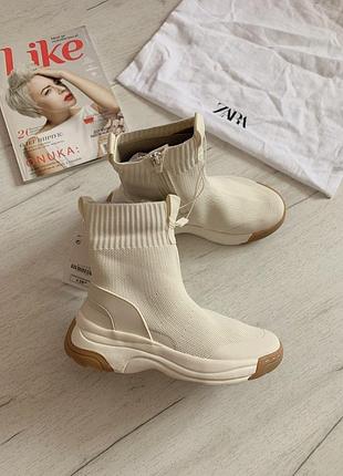 Стильные кроссовки zara 4