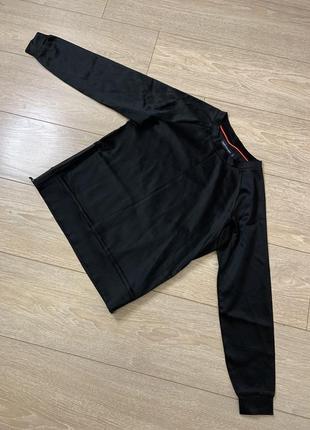 Кофта чёрная спортивная