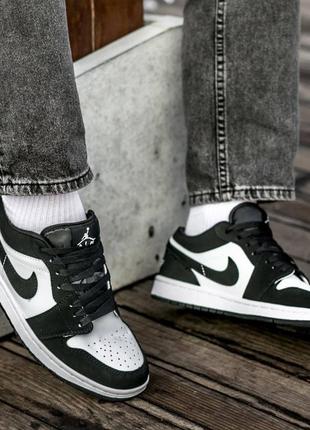 Кроссовки nike air jordan retro 1 low black white