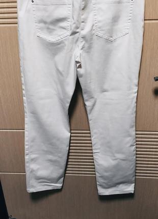 Белые женские джинсы3 фото