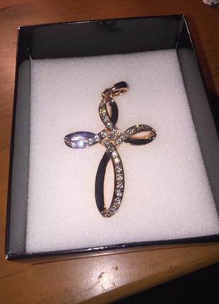 Крестик от тюсо