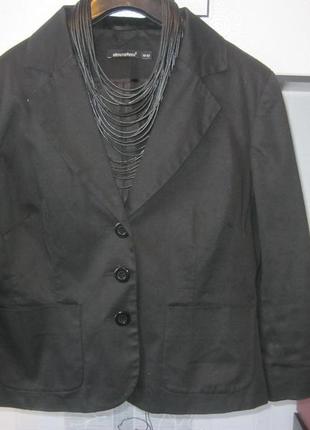 Черный коттоновый базовый укороченный пиджак блейзер жакет с карманами 14, хл,48