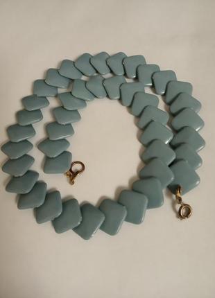 Бусики кольє пластик