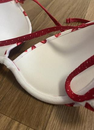 Новинка купальник бандо calzedonia италии белый в красных губках двусторонний на завязках  xs s m5 фото