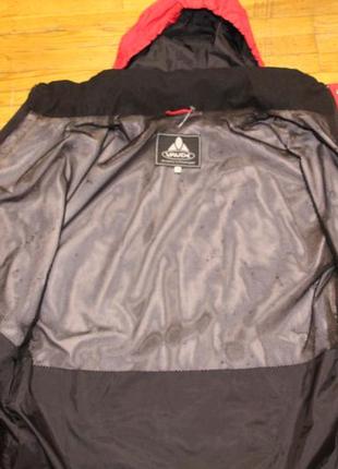 В наличии штормовка на мембране от vaude