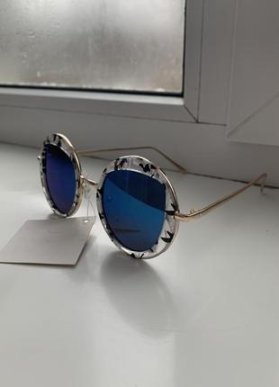 Сонячні окуляри2 фото
