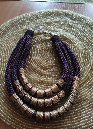 Украшение на шею.