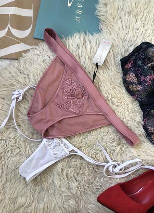 Шикарные трусики с вышивкой сетка