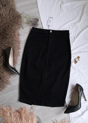 Идеальная черная базовая миди юбочка из стрейчевого джинса с распоркой1 фото