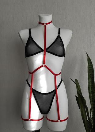 Портупея на все тіло, стрепи