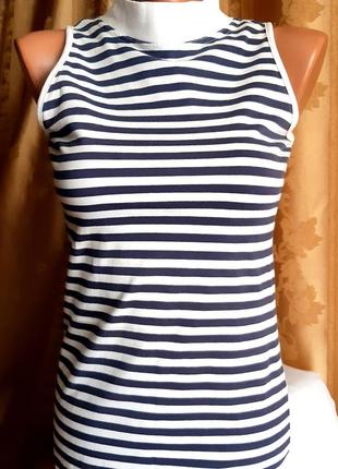 Красиве міні плаття з відкритими плечима, в смужку. 100% cotton/німеччина/