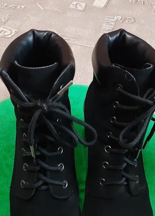 Стильные ботинки женские, демисезонные, класические, черные.6 фото