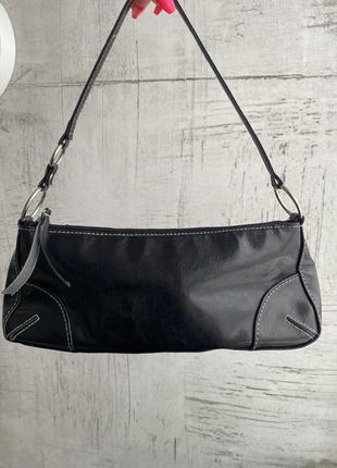 Трендовая чёрная сумочка багет  в винтажном стиле 90х