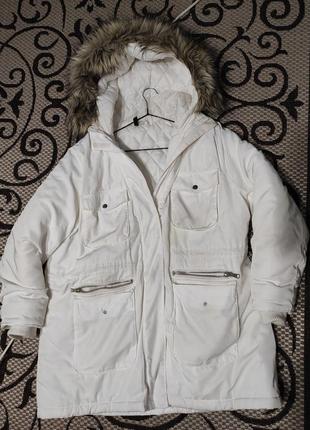 Куртка зимняя, с капюшоном на пышном меху7 фото