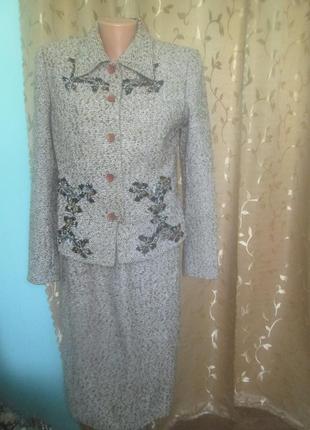 Шерстяний костюм