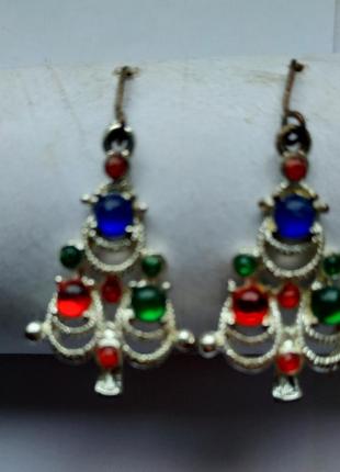 Сережки новорічні з різнокольоровими камінчиками4 фото