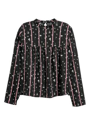 H&m
широкая блузка из ткани с рисунком1 фото