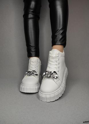 Кросівки жіночі білі з ланцюжком6 фото