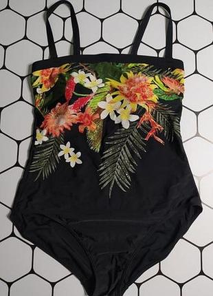 Фирменный купальник с утяжкой)))размер 18