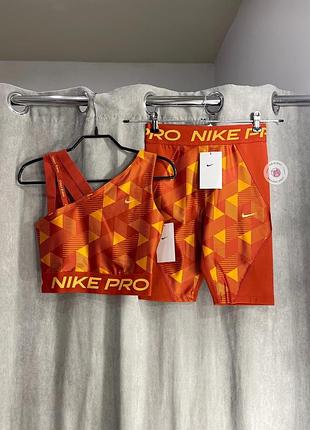 Спортивний костюм nike pro новий оригінал топ і велосипедки